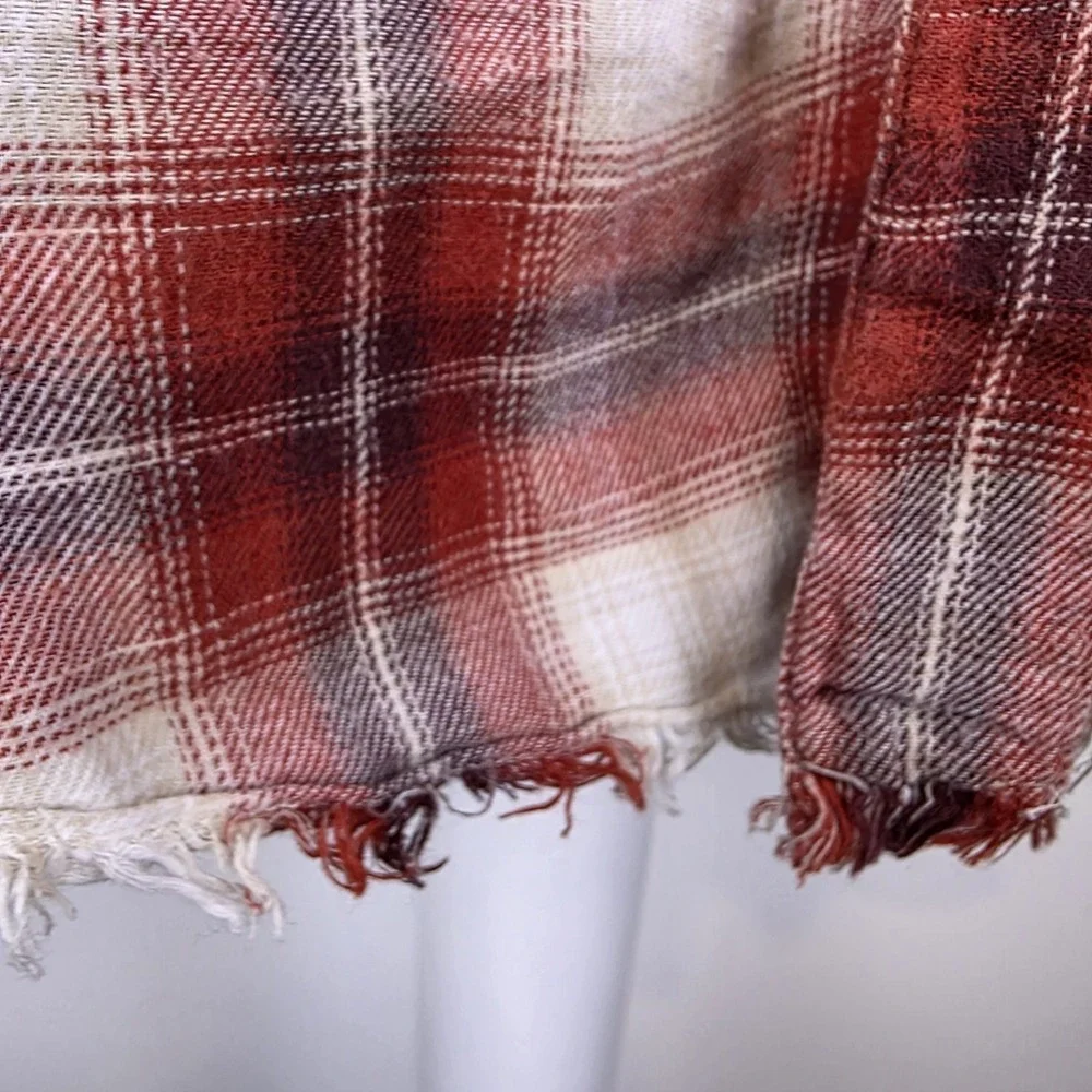 FRAME Slim Plaid Flannel Shirt Red Cream‎ Distressed Hem Button Up Medium - Picture 3 of 10
